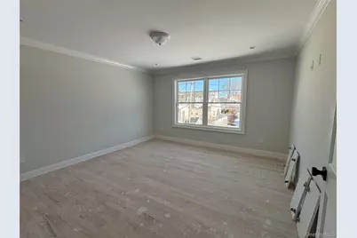 348 Fairway Drive, Franklin Square, NY 11010 - Photo 22