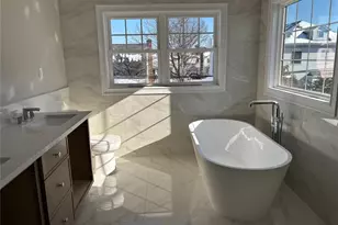 348 Fairway Dr, Franklin Square, NY 11010 - Photo 30