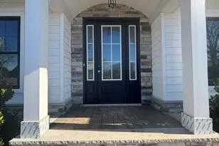 348 Fairway Dr, Franklin Square, NY 11010 - Photo 4