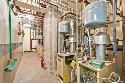 84-39 60th Dr, Middle Village, NY 11379 - Photo 40