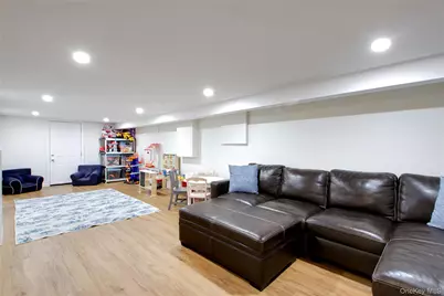 20 Salisbury Avenue, Garden City, NY 11530 - Photo 20