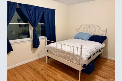 120 E 6th Road, Broad Channel, NY 11693 - Photo 8