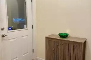 1-20 E 6th Rd, Broad Channel, NY 11693 - Photo 12