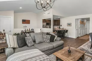 710 Breton Wy, Glen Cove, NY 11542 - Photo 4