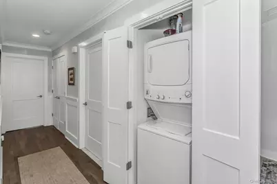 710 Breton Way #710, Glen Cove, NY 11542 - Photo 12