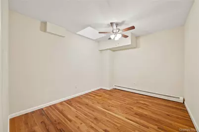 10 Pennyfield Ave Avenue #5C, Bronx, NY 10465 - Photo 12