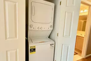 6 Morley Cir, Melville, NY 11747 - Photo 10