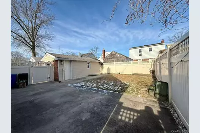 55 Keller Street, Valley Stream, NY 11580 - Photo 22