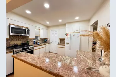 55 Keller Street, Valley Stream, NY 11580 - Photo 6