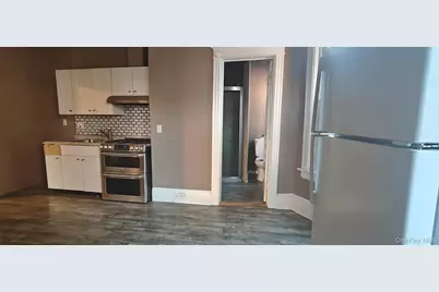 27 Franklin Street #1F, Poughkeepsie, NY 12601 - Photo 1