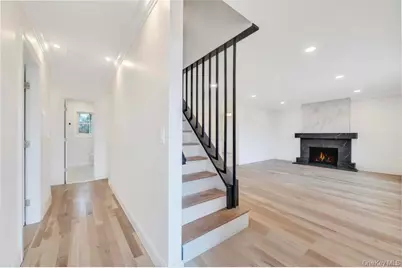 92 Sunset Road, Bay Shore, NY 11706 - Photo 14