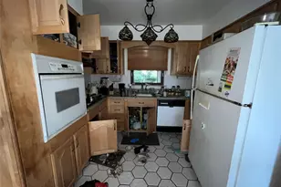 15 Wildwood Dr, Dix Hills, NY 11746 - Photo 8