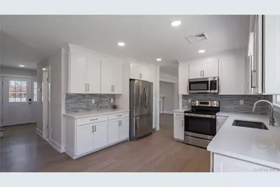 85 Drew Drive, Eastport, NY 11941 - Photo 4