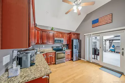 1515 Cross Bay Boulevard, Far Rockaway, NY 11693 - Photo 6