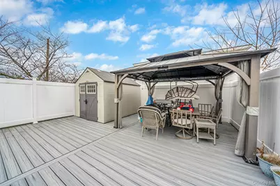 1515 Cross Bay Boulevard, Far Rockaway, NY 11693 - Photo 12