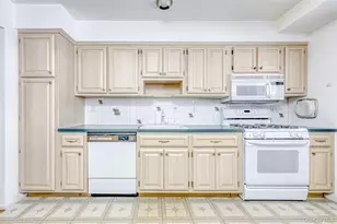 11 Pine Tree Ct, Valley Cottage, NY 10989 - Photo 8