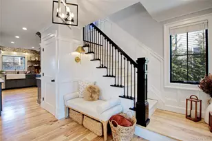 97 Bar Beach Rd, Port Washington, NY 11050 - Photo 18