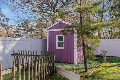 12 Yellowstone Court, Coram, NY 11727 - Photo 30