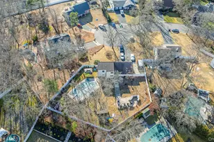 12 Yellowstone Ct, Coram, NY 11727 - Photo 36