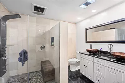 12 Yellowstone Court, Coram, NY 11727 - Photo 16