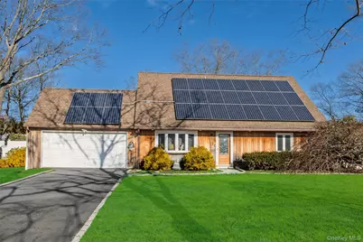 12 Yellowstone Court, Coram, NY 11727 - Photo 1