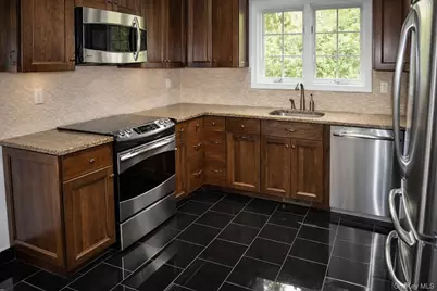 42 Clarewood Drive, Hastings on Hudson, NY 10706 - Photo 6