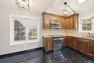 42 Clarewood Dr, Hastings on Hudson, NY 10706 - Photo 8