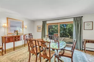 306 Versa Pl, Sayville, NY 11782 - Photo 12