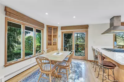 306 Versa Place, Sayville, NY 11782 - Photo 6