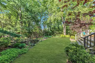 306 Versa Pl, Sayville, NY 11782 - Photo 26
