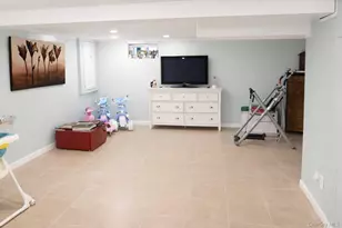 1696 Francis Dr, East Meadow, NY 11554 - Photo 16