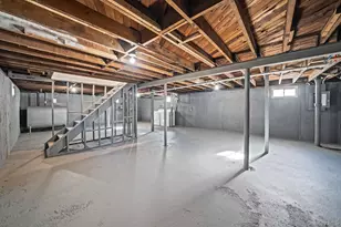 8 Rockaway Ave, Westbury, NY 11590 - Photo 14