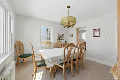 82 Spruce Avenue, Floral Park, NY 11001 - Photo 16