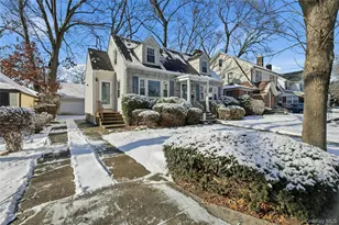 82 Spruce Ave, Floral Park, NY 11001 - Photo 4