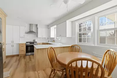 82 Spruce Avenue, Floral Park, NY 11001 - Photo 12