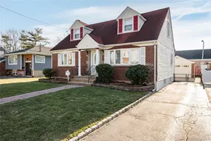 30 1st St, New Hyde Park, NY 11040 - Photo 2