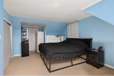 30 1st Street, New Hyde Park, NY 11040 - Photo 16