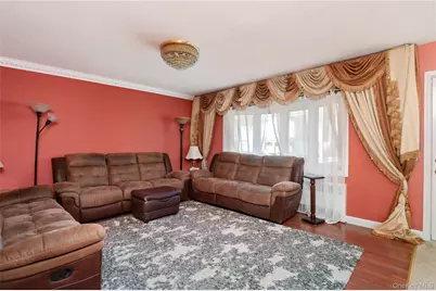 30 1st Street, New Hyde Park, NY 11040 - Photo 4