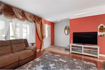 30 1st Street, New Hyde Park, NY 11040 - Photo 6