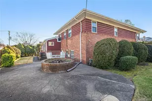 27-17 216th St, Bayside, NY 11360 - Photo 26