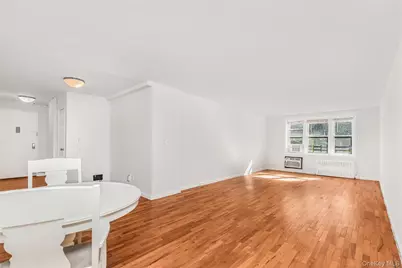 679 Warburton Avenue #2R, Yonkers, NY 10701 - Photo 10