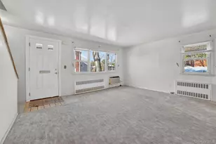 42 Charter Cir, Ossining, NY 10562 - Photo 8