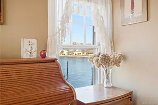 260 Ocean Ave, Amityville, NY 11701 - Photo 28