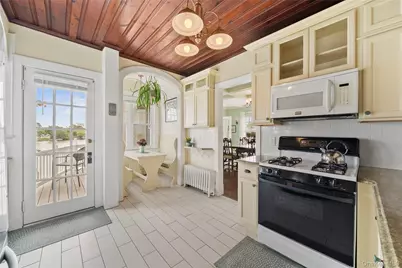 260 Ocean Avenue, Amityville, NY 11701 - Photo 22