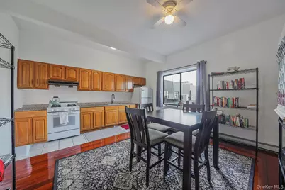 39 Debevoise Street, Brooklyn, NY 11206 - Photo 14