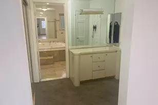 723 Hungry Harbor Rd, Woodmere, NY 11581 - Photo 14