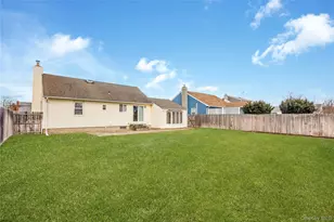 83 Kane Pl, North Babylon, NY 11703 - Photo 6