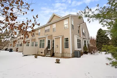 947 Huntington Drive, Fishkill, NY 12524 - Photo 36