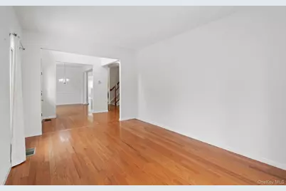 947 Huntington Drive, Fishkill, NY 12524 - Photo 8