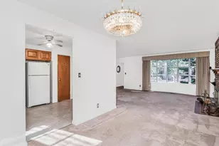 28 Moore St, Hartsdale, NY 10530 - Photo 4